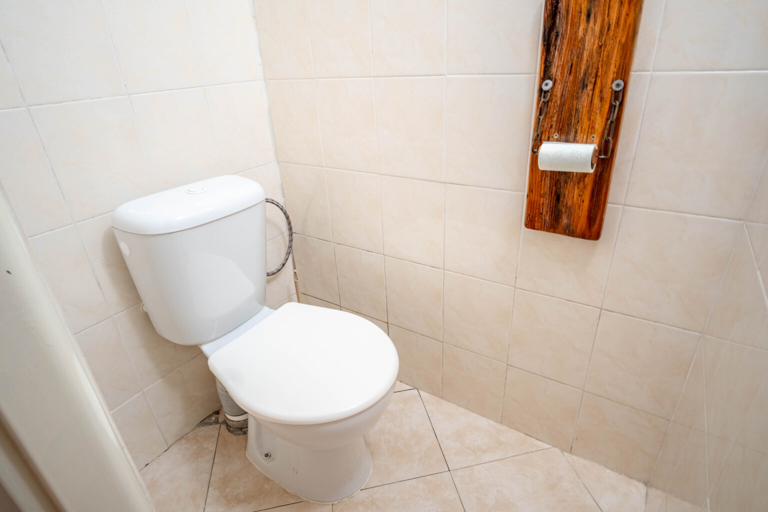 Mustelka_wc samostatne